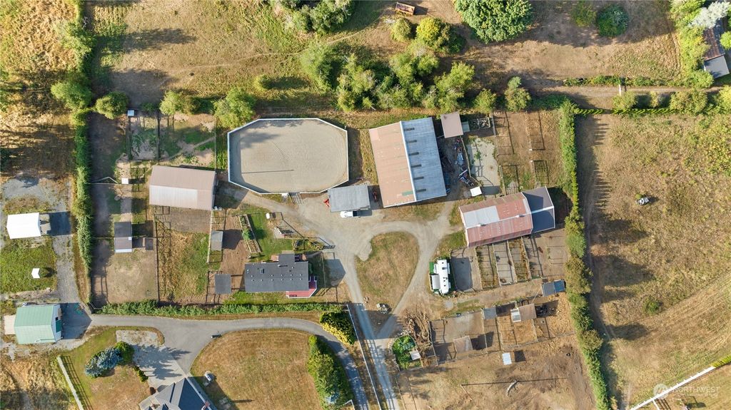 Photo of 17372 SE Lake Moneysmith Road, Auburn, WA 98092 (MLS # 2149451)