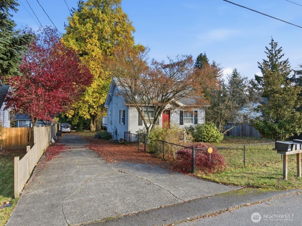Photo of 7807 Grant Drive, Everett, WA 98203 (MLS # 2527924)
