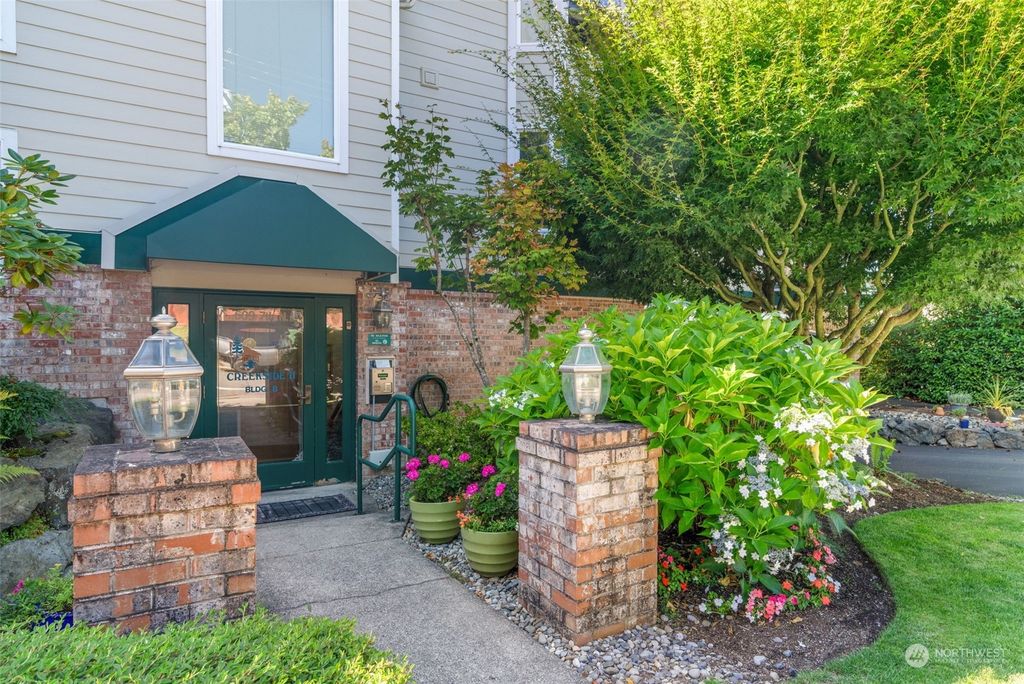 Photo of 609 7th Avenue N #B303, Edmonds, WA 98020 (MLS # 2153168)
