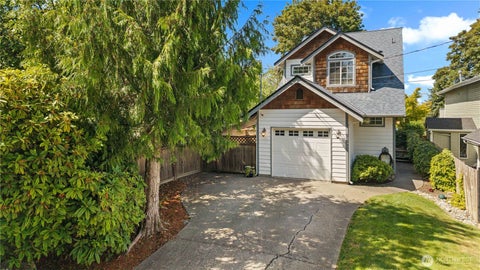 Photo of 515 19th Avenue SW, Puyallup, WA 98371 (MLS # 2546366)