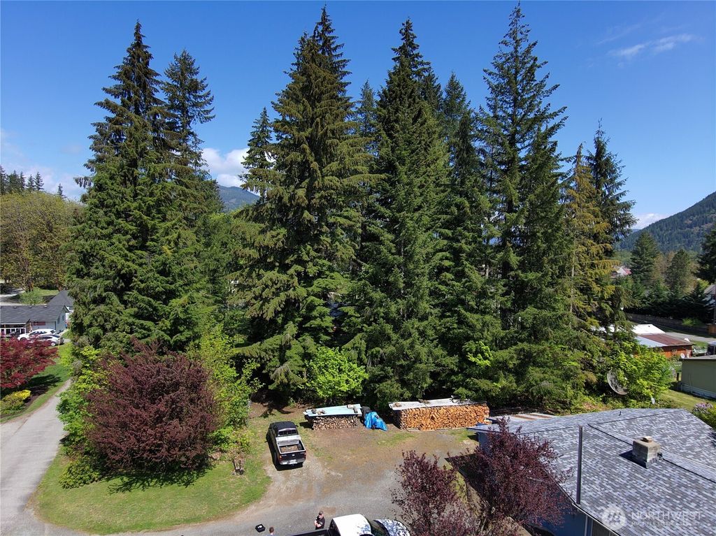 Photo of 6 Stillaguamish Ln, Darrington, WA 98241 (MLS # 2365291)