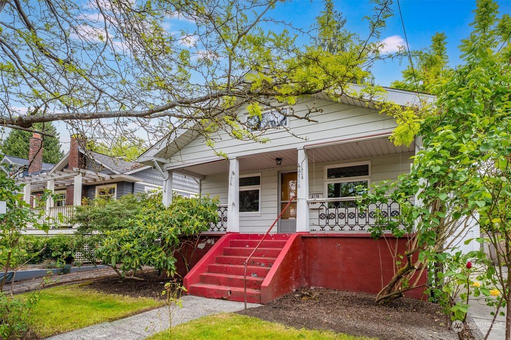 Photo of 6716 Sycamore Avenue NW, Seattle, WA 98117 (MLS # 2242420)