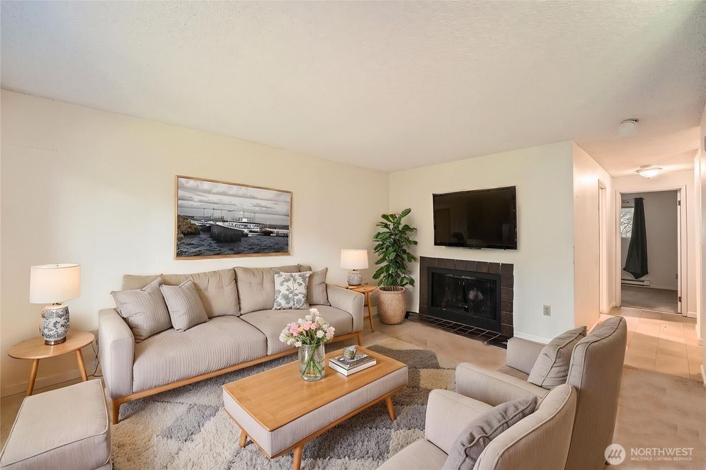 Photo of 4818 S 187th Place #C106, SeaTac, WA 98188 (MLS # 2370685)