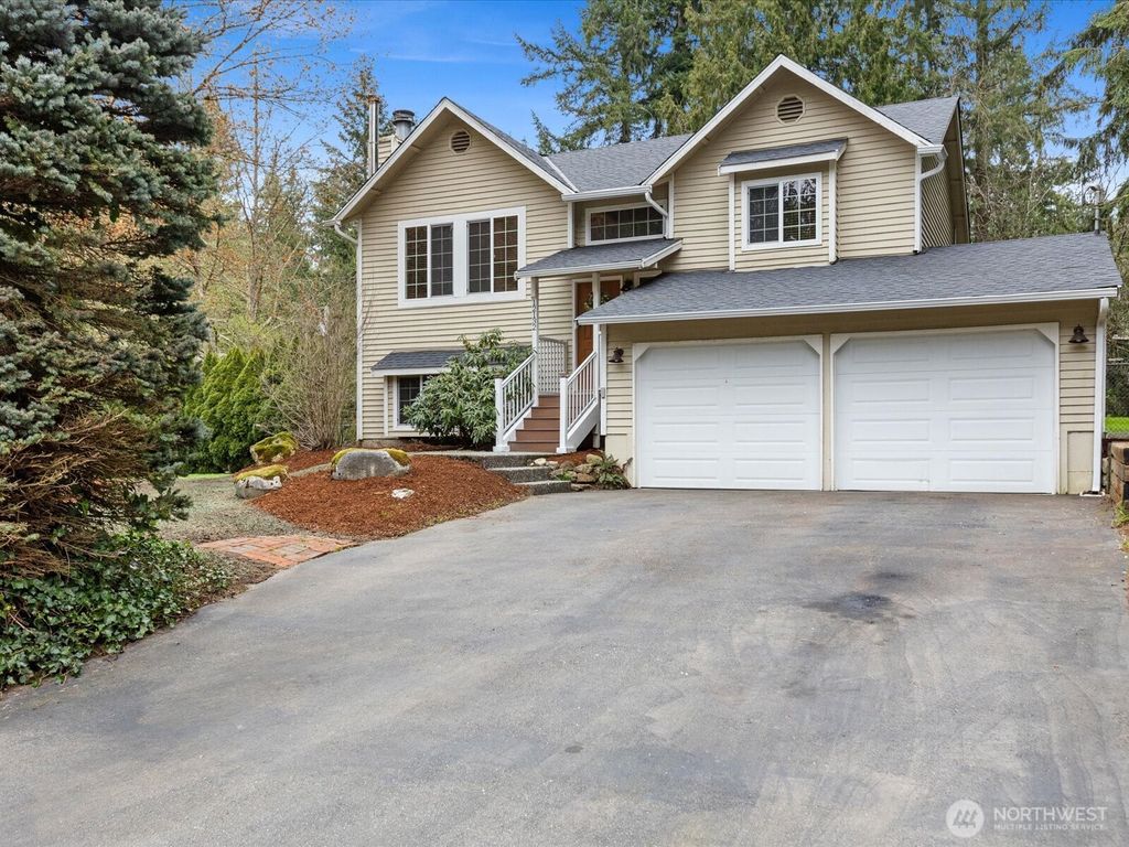 Photo of 12132 215th Place SE, Snohomish, WA 98296 (MLS # 2356377)