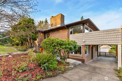 Photo of 3508 NE 98th Street, Seattle, WA 98115 (MLS # 2455973)