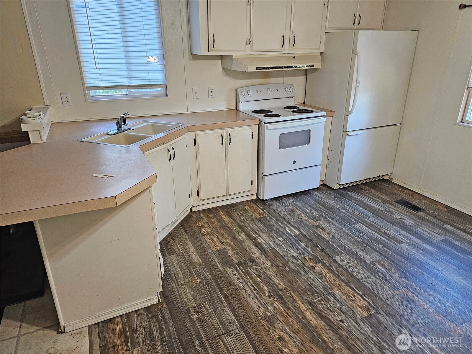 7140 196th Avenue SW