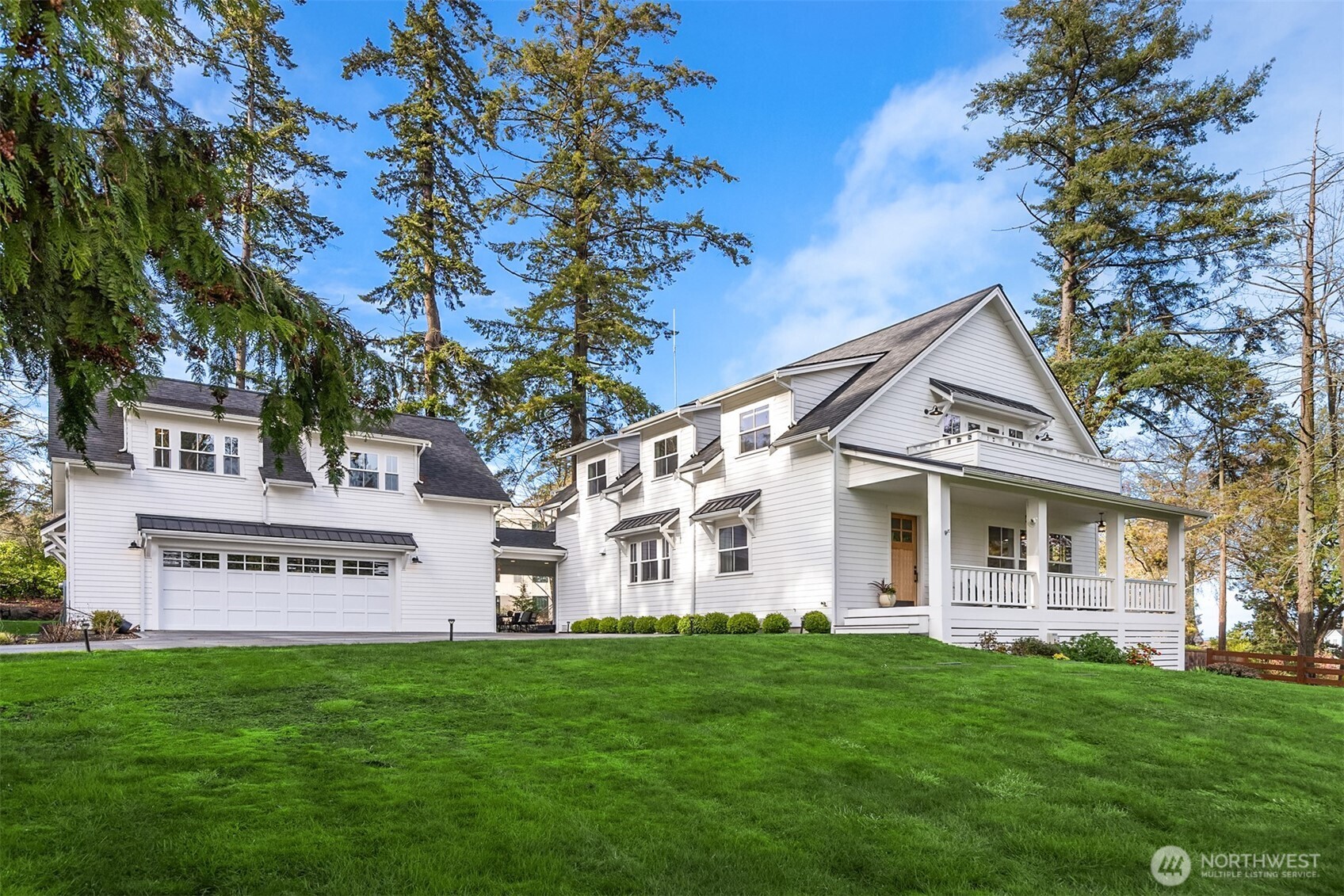 10717 NE Manitou Park Boulevard