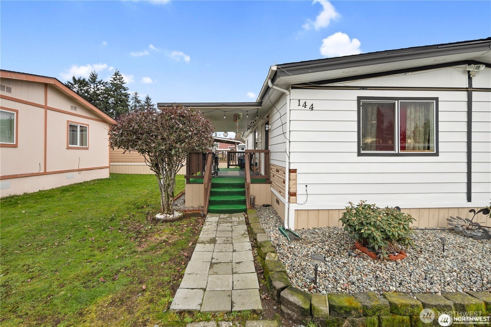 210 37th Street SE 144
