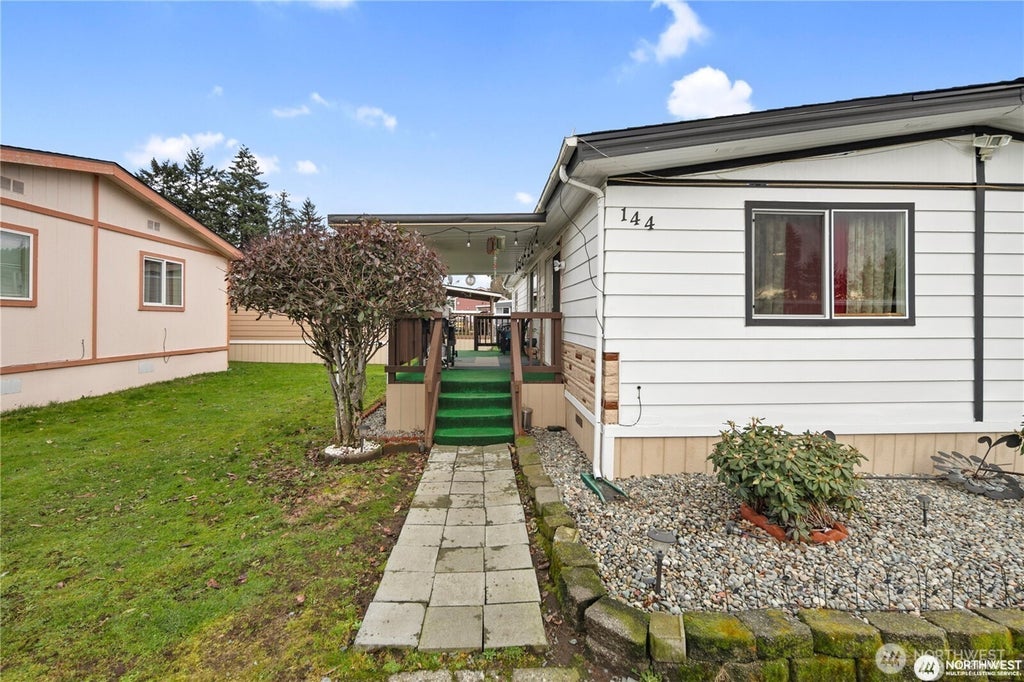 Photo of 210 37th Street SE #144, Auburn, WA 98002 (MLS # 2573021)