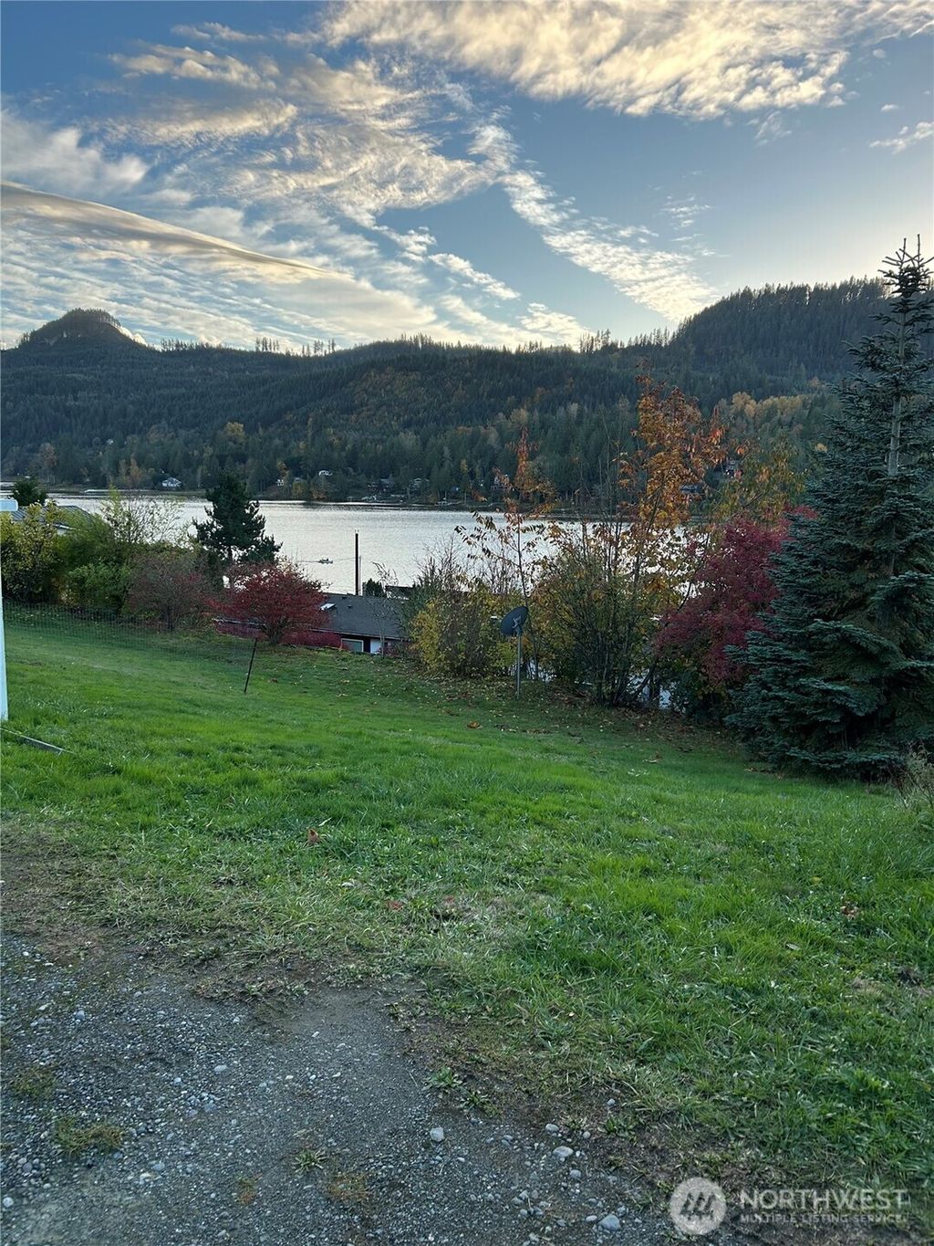 Photo of 18576 Mason Circle, Mount Vernon, WA 98274 (MLS # 2451523)