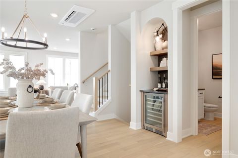 14338 149th Place NE 10 Woodinville WA 98072