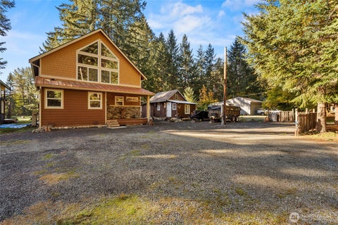 Photo of 142 Silver Tip Lane LN, Packwood, WA 98361 (MLS # 2592138)