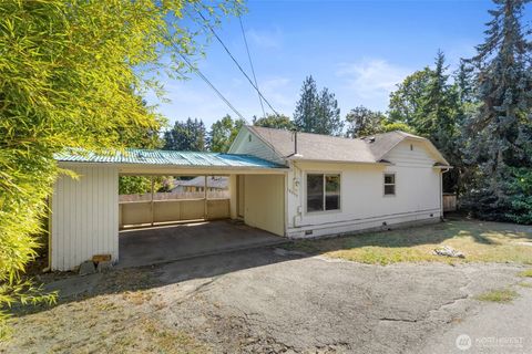 18952 Brockton Avenue NE Suquamish WA 98392