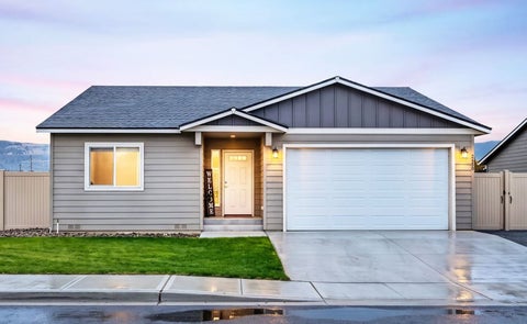 Photo of 2450 3rd Street SE, East Wenatchee, WA 98802 (MLS # 2598865)