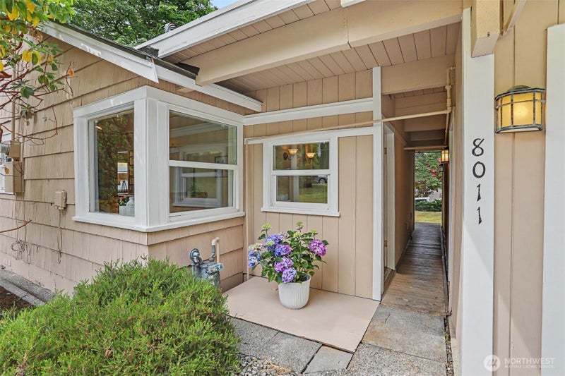 8011 SE 57th Street