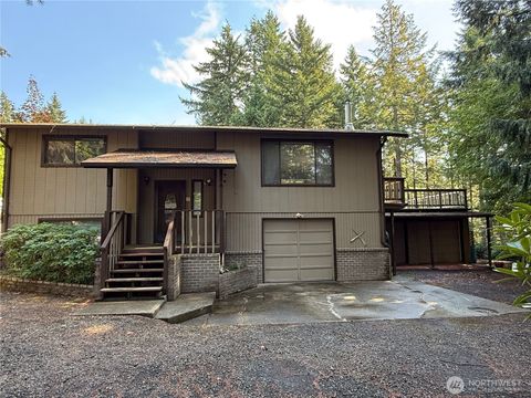 121 E Rhododendron Lane Union WA 98592