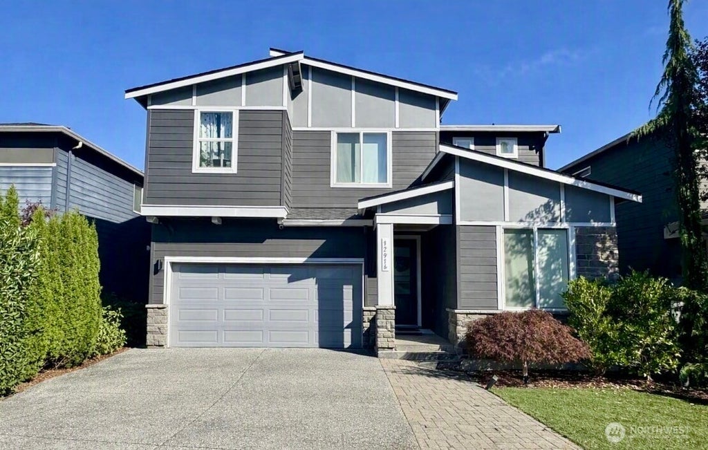 Photo of 12916 136th Place NE, Kirkland, WA 98034 (MLS # 2585090)