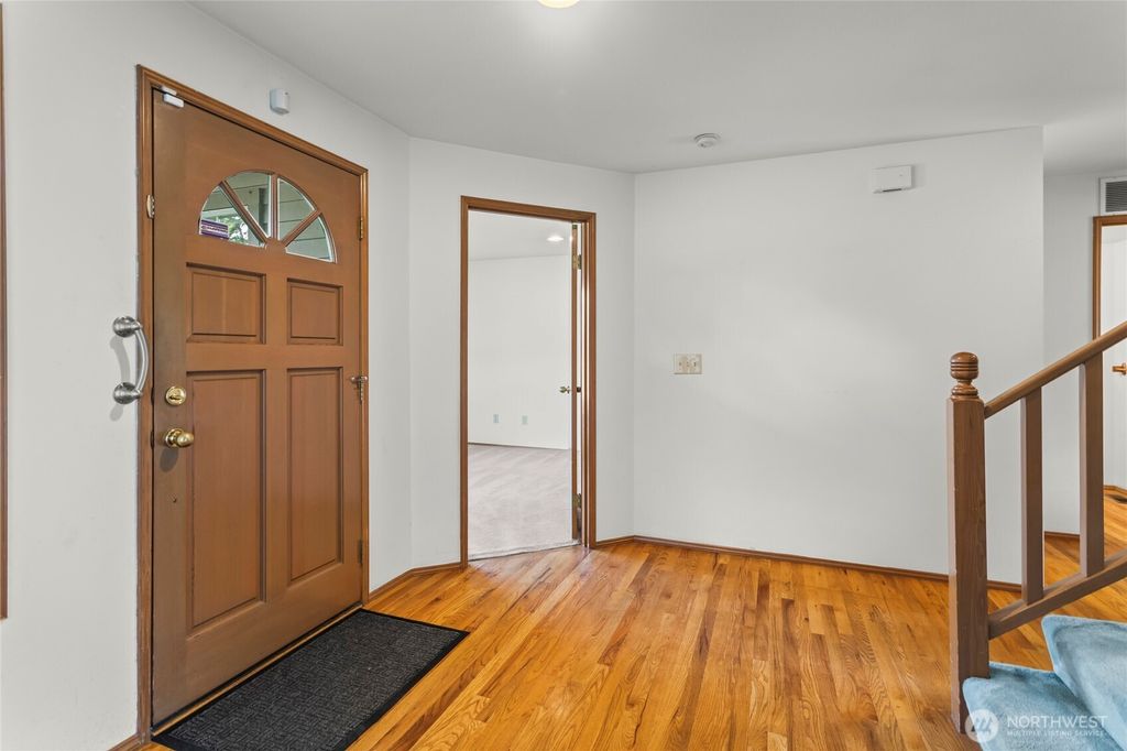Photo of 11719 SE 315th Street, Auburn, WA 98092 (MLS # 2525770)