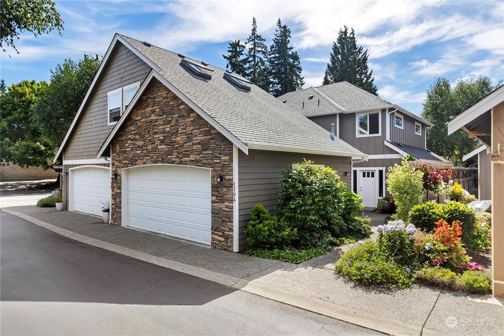 Photo of 1704 NW 195th Street, Shoreline, WA 98177 (MLS # 2138176)