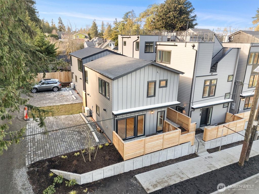 Photo of 9819 15th Avenue NE, Seattle, WA 98115 (MLS # 2367468)