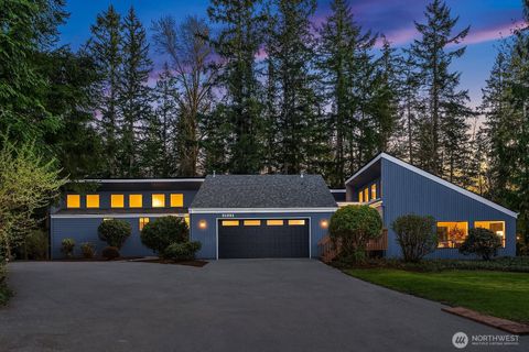 Photo of 21221 SE 13th Place, Sammamish, WA 98075 (MLS # 2503717)