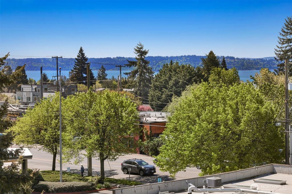 Photo of 6315 42nd Avenue SW #B, Seattle, WA 98136 (MLS # 2514886)