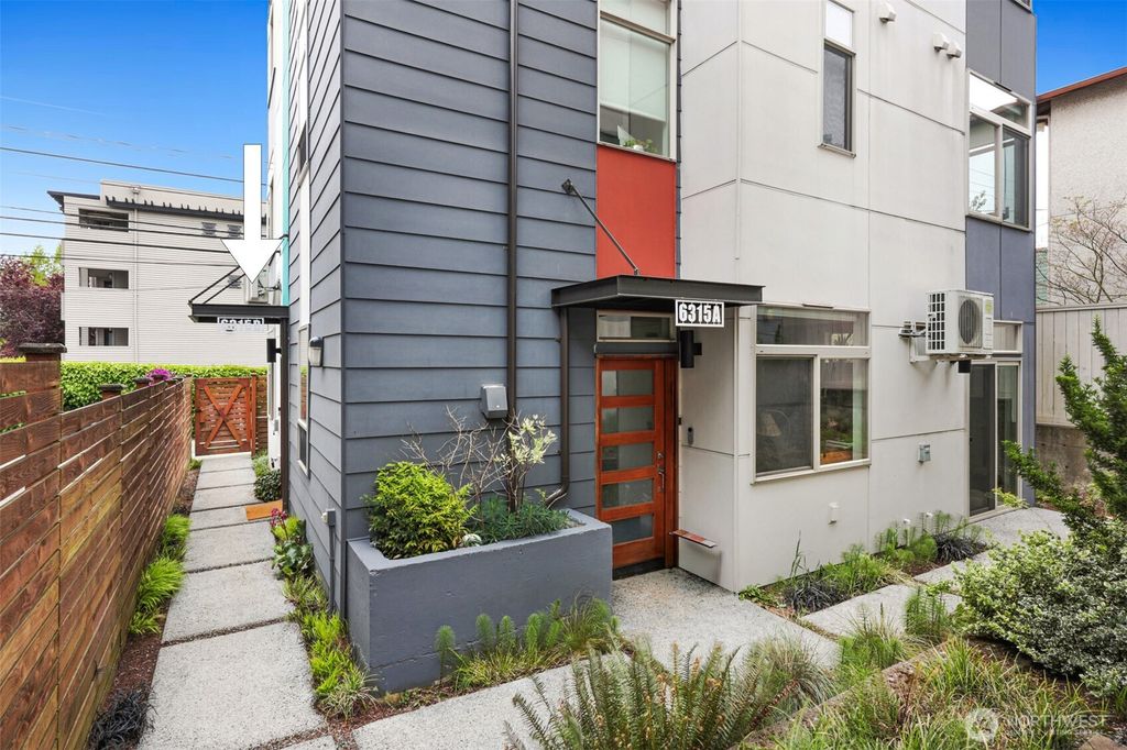 Photo of 6315 42nd Avenue SW #B, Seattle, WA 98136 (MLS # 2514886)