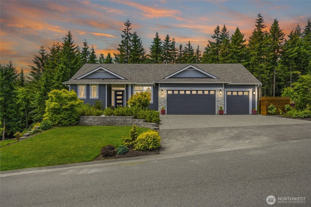 Photo of 7814 199th Avenue SE, Snohomish, WA 98290 (MLS # 2543465)