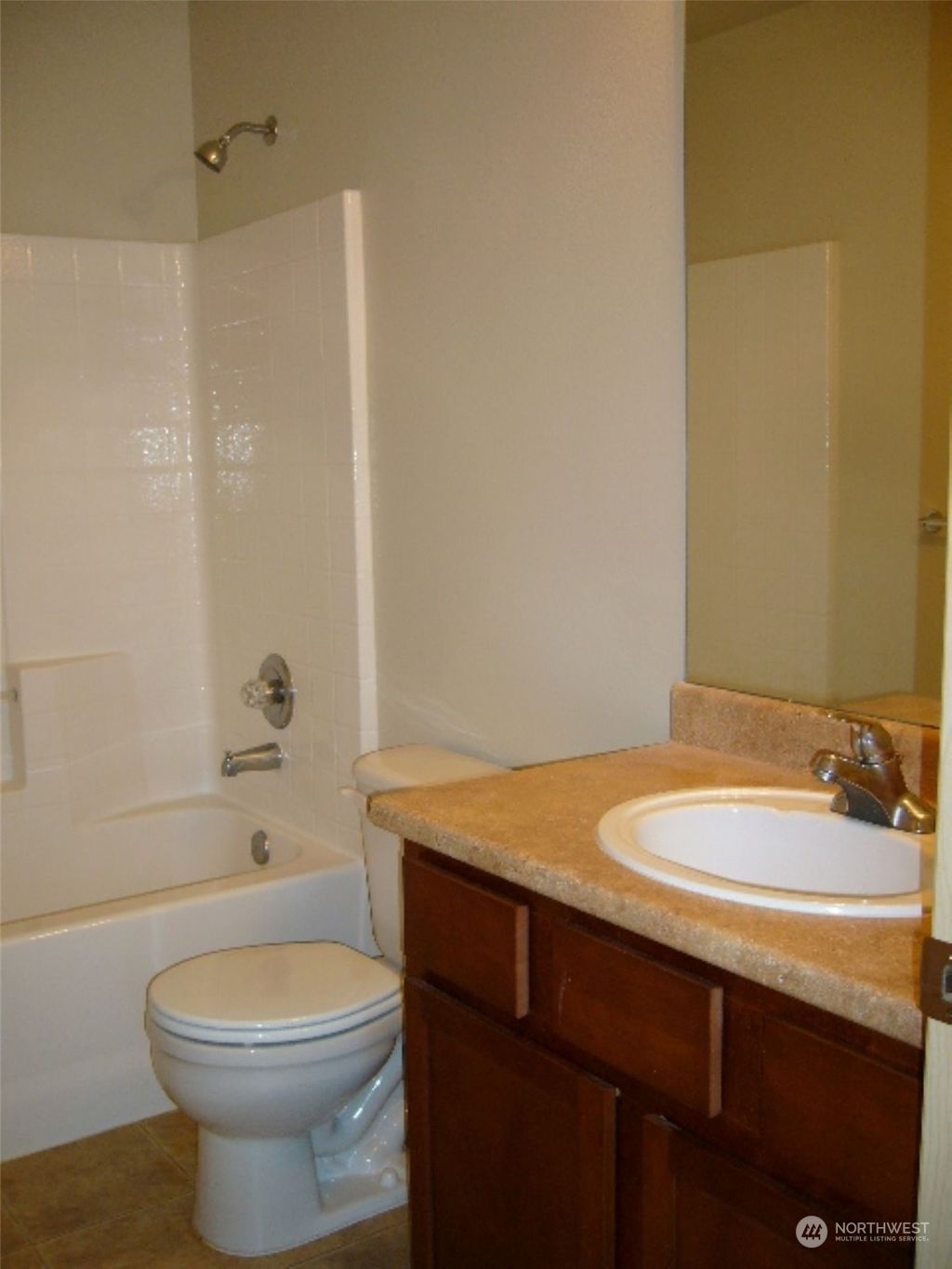 listing image 9365439962700159072