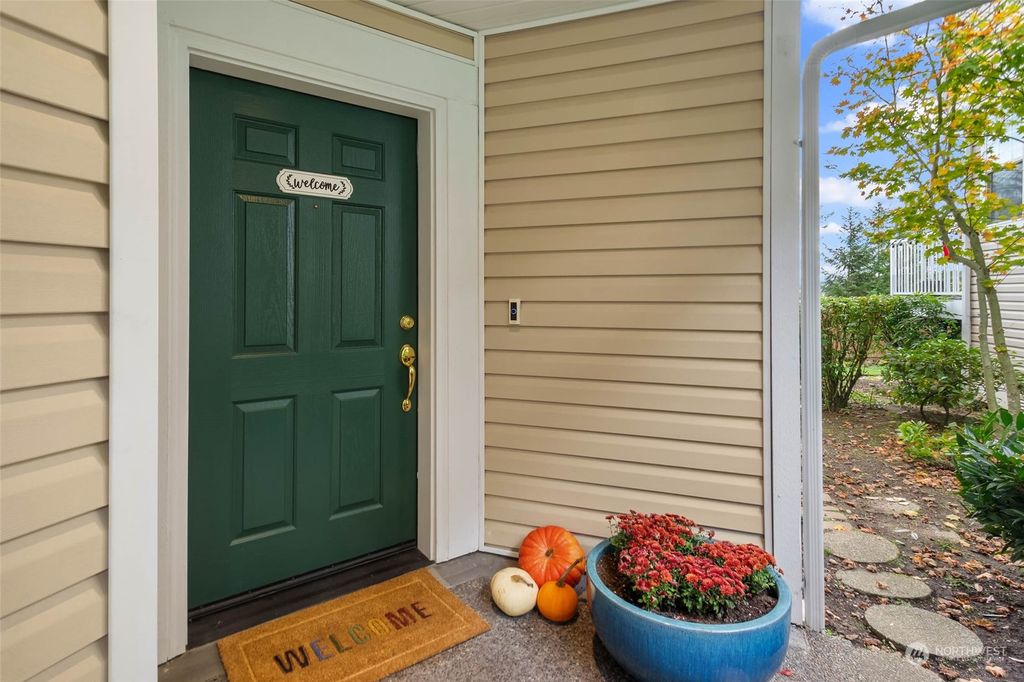 Photo of 13021 NE 182nd Place #B, Bothell, WA 98011 (MLS # 2169365)