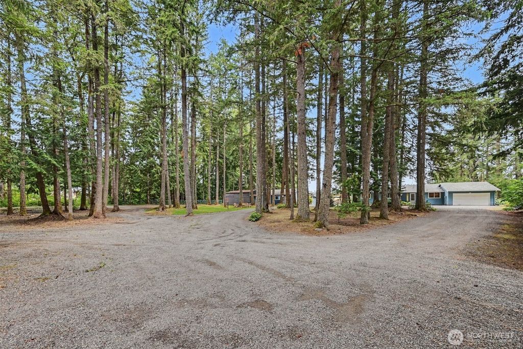 Photo of 33913 4th Avenue E, Roy, WA 98580 (MLS # 2555182)