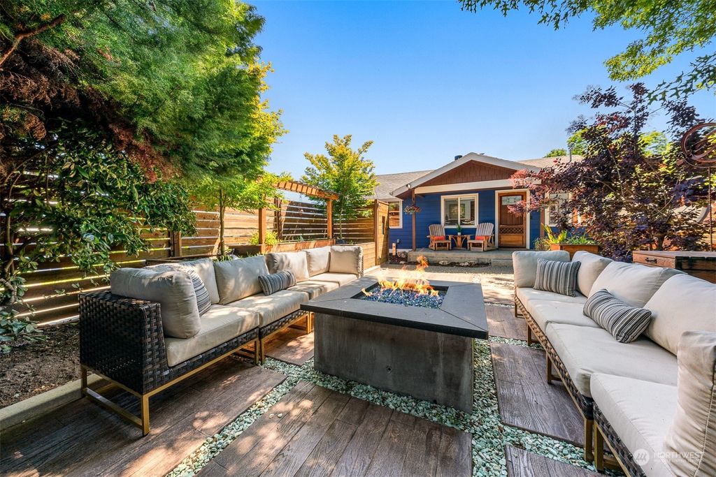 Photo of 2629 SW Holden Street, Seattle, WA 98126 (MLS # 2257216)