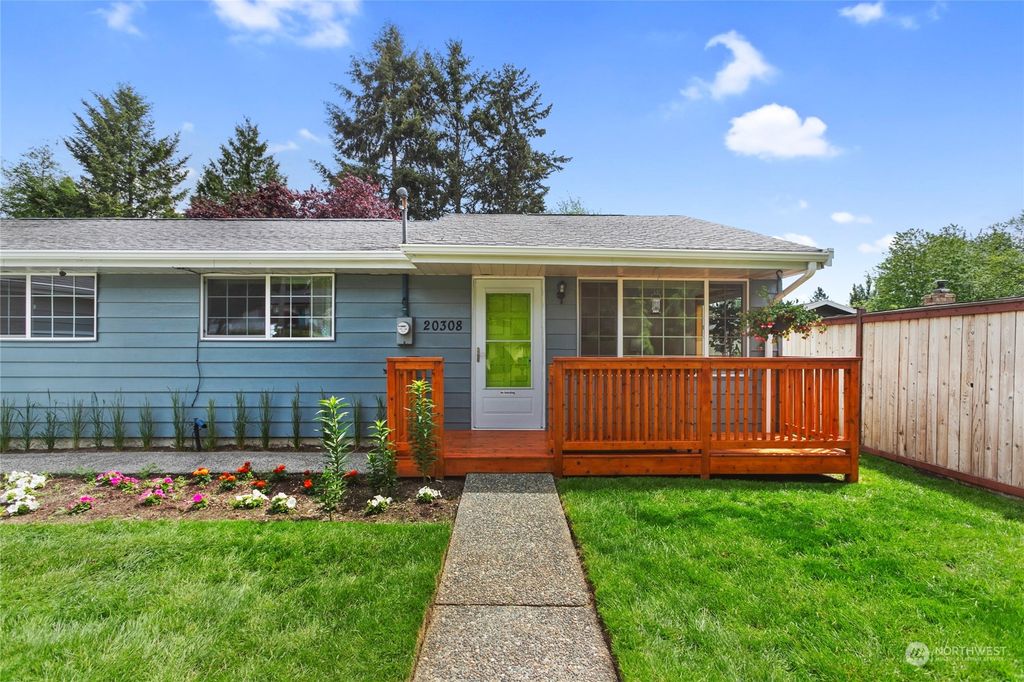 Photo of 20308 21st Avenue NE, Shoreline, WA 98155 (MLS # 2242949)