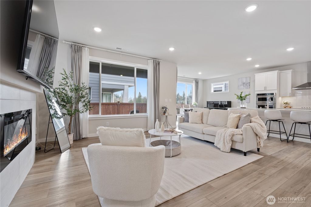 Photo of 10829 43rd Avenue SE, Everett, WA 98208 (MLS # 2497878)