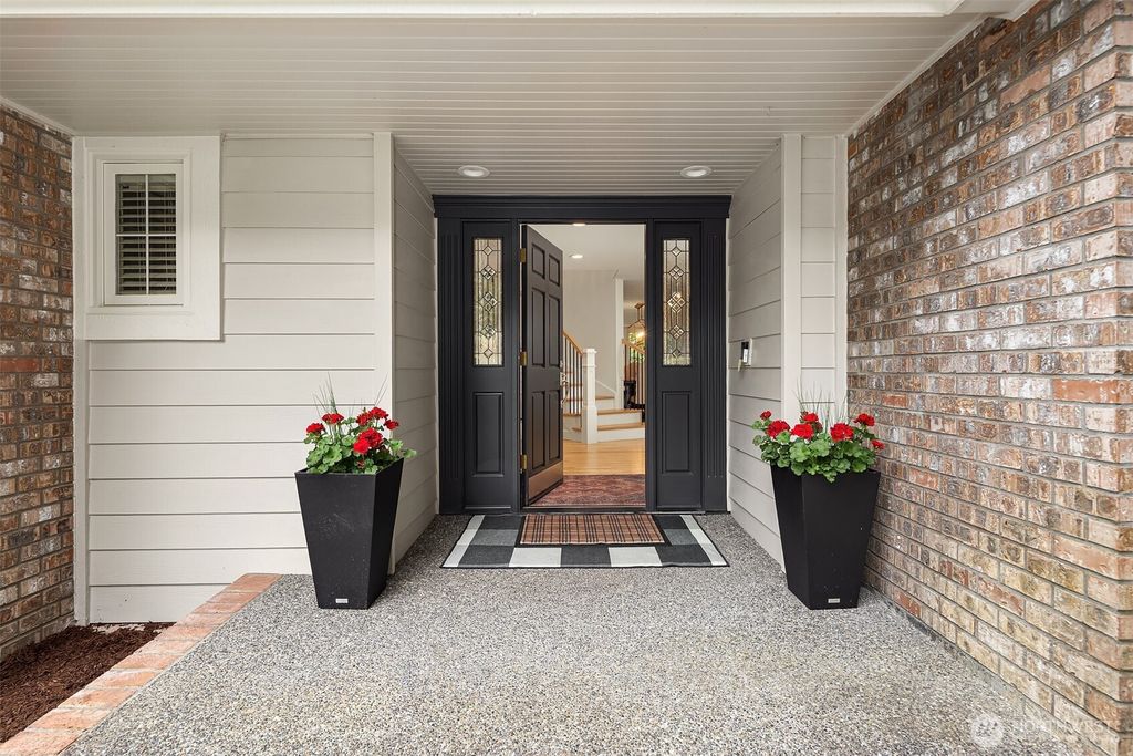 Photo of 14214 216th Avenue NE, Woodinville, WA 98077 (MLS # 2523078)