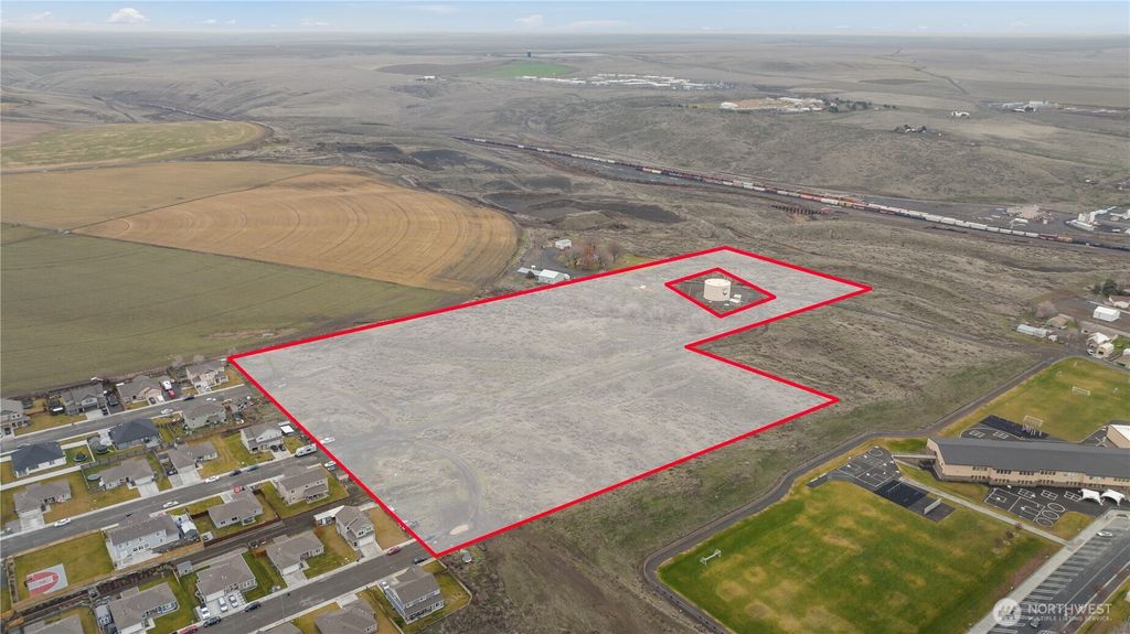 Photo of 0 NKA TBD W Fulton St, Connell, WA 99326 (MLS # 2461352)