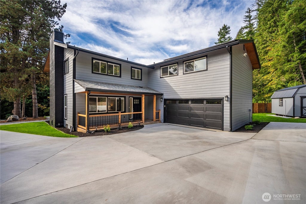 Photo of 22800 Upper Dorre Don Way SE, Maple Valley, WA 98038 (MLS # 2588384)