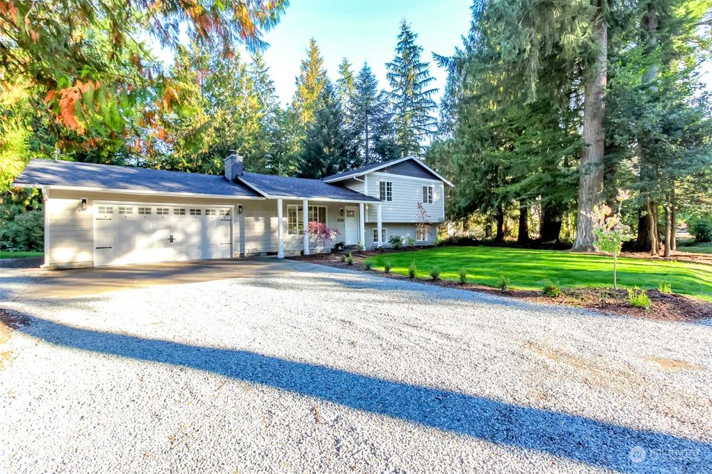 Photo of 39206 303rd Avenue SE, Enumclaw, WA 98022 (MLS # 2157923)