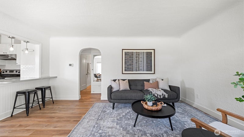 211 SE 4th Street