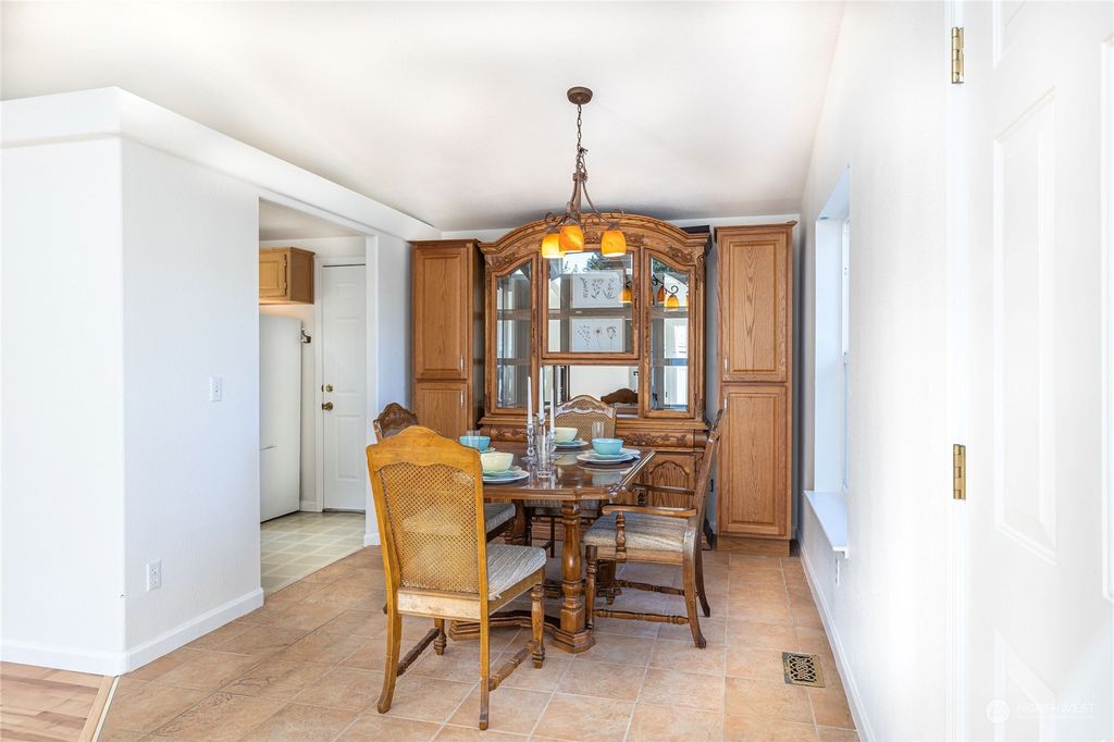 Photo of 22317 SE 241st Place, Maple Valley, WA 98038 (MLS # 2282557)