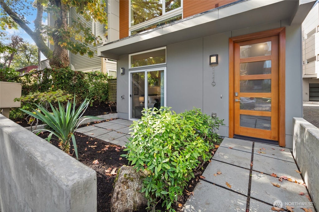 Photo of 1119 16th Avenue, Seattle, WA 98122 (MLS # 2589031)