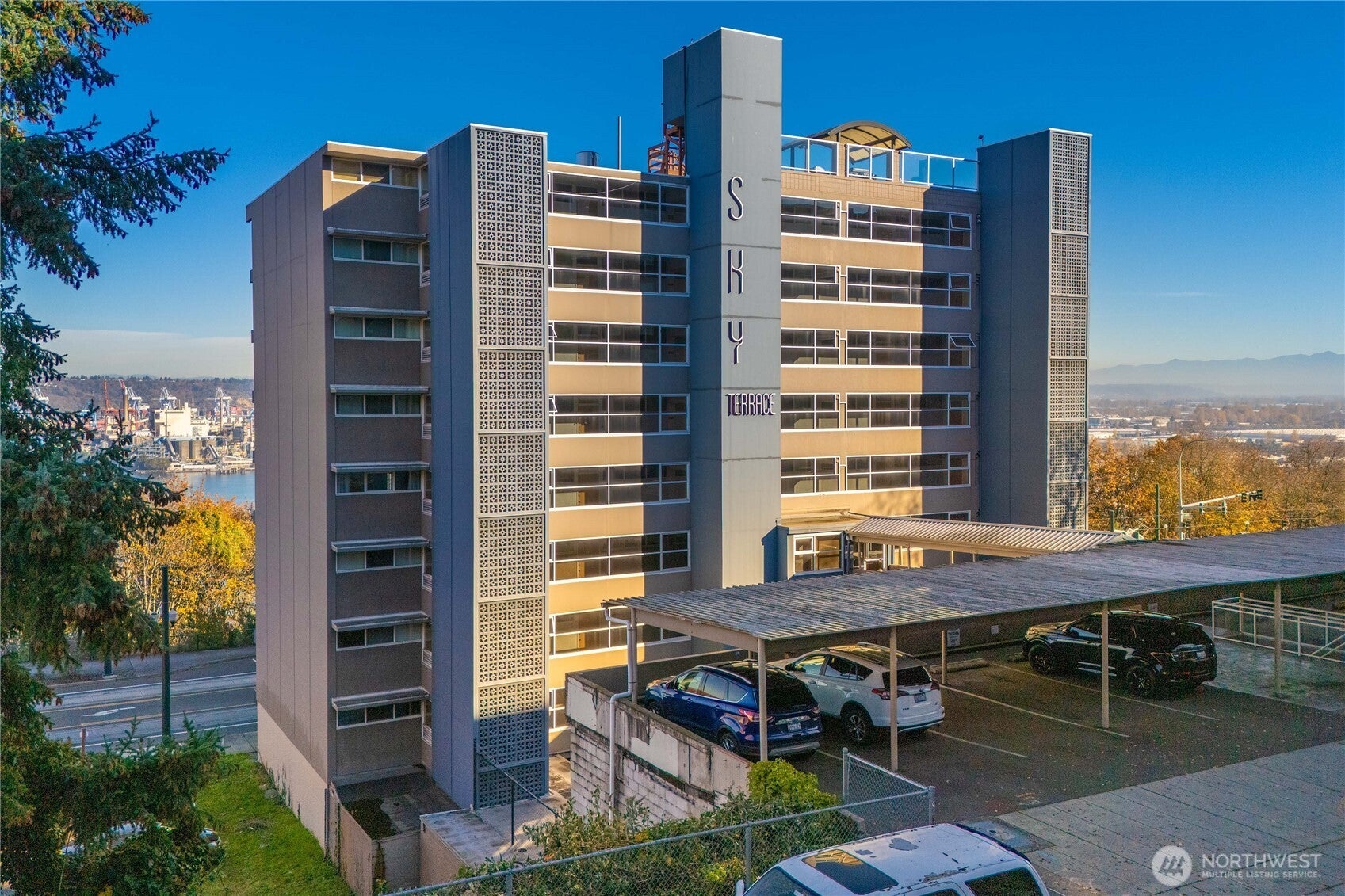 235 Broadway 520