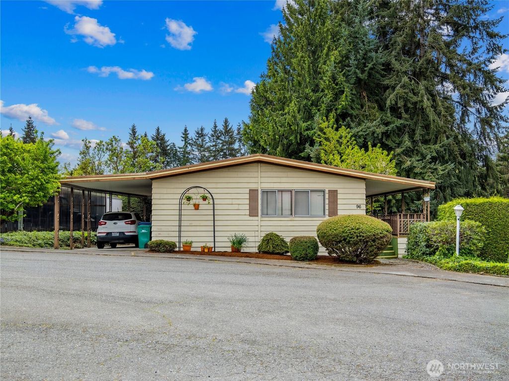 Photo of 2500 S 370th Street #96, Federal Way, WA 98003 (MLS # 2512554)