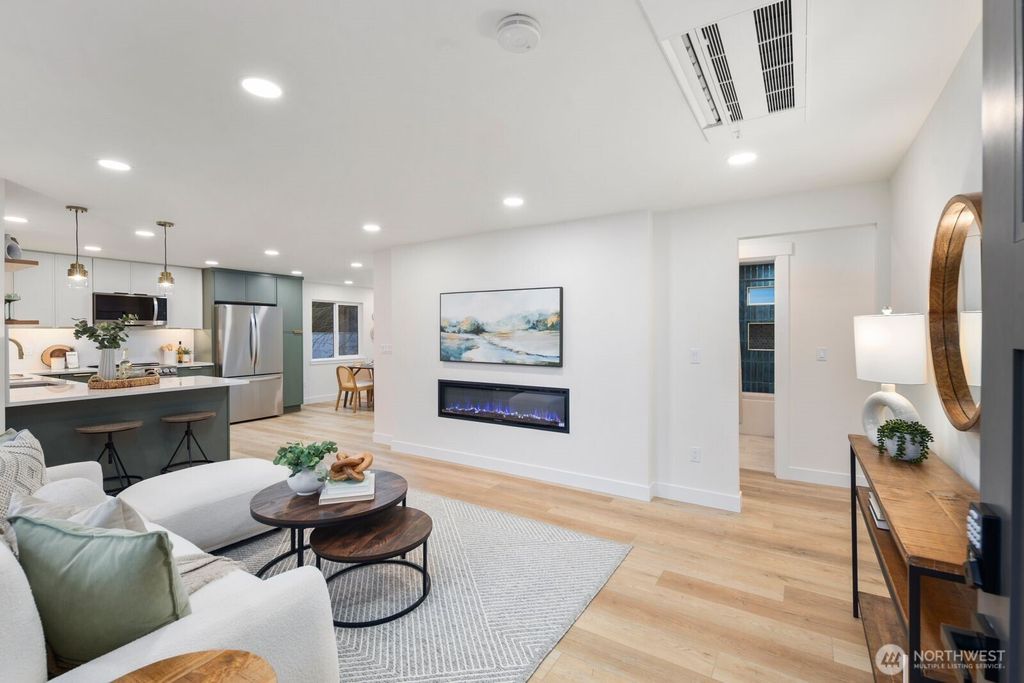 Photo of 104 NE 85th Street, Seattle, WA 98115 (MLS # 2464947)