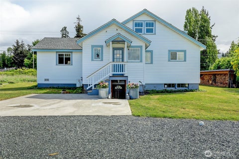 Photo of 2513 W Edgewood Drive, Port Angeles, WA 98363 (MLS # 2541168)