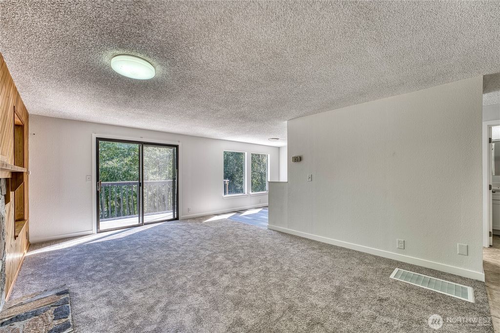 Photo of 4111 Wollochet Drive NW, Gig Harbor, WA 98335 (MLS # 2503727)