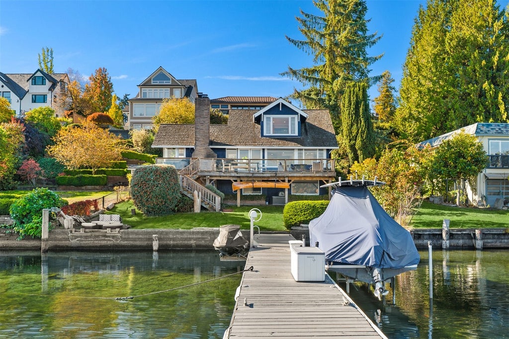 Photo of 8428 Island Drive S, Seattle, WA 98118 (MLS # 2592394)