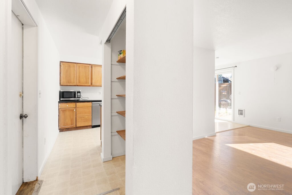 215 W Pine Street