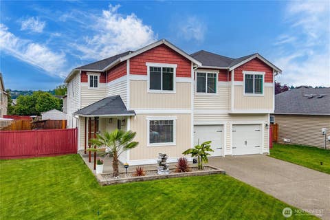 Photo of 1313 Daffodil Avenue NE, Orting, WA 98360 (MLS # 2550195)
