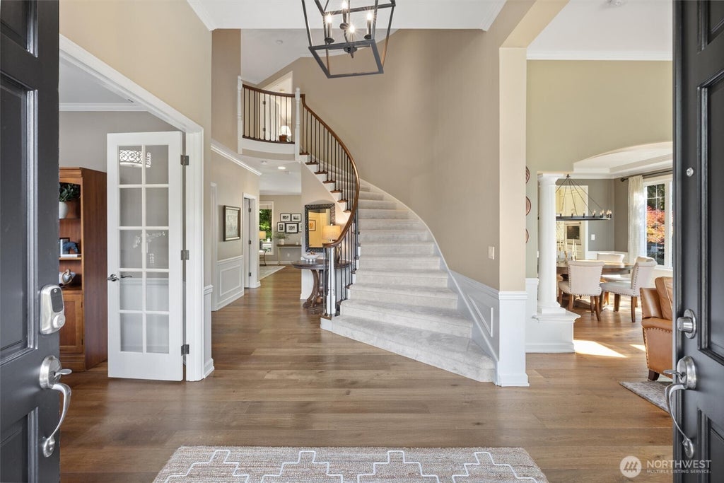 Photo of 26555 SE 15th Street, Sammamish, WA 98075 (MLS # 2546176)